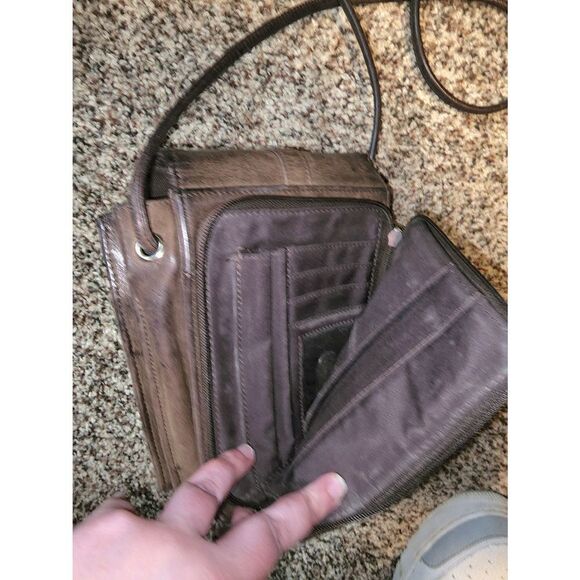 Fossil | Vintage Dark Brown Leather Crossbody - Picture 7 of 7